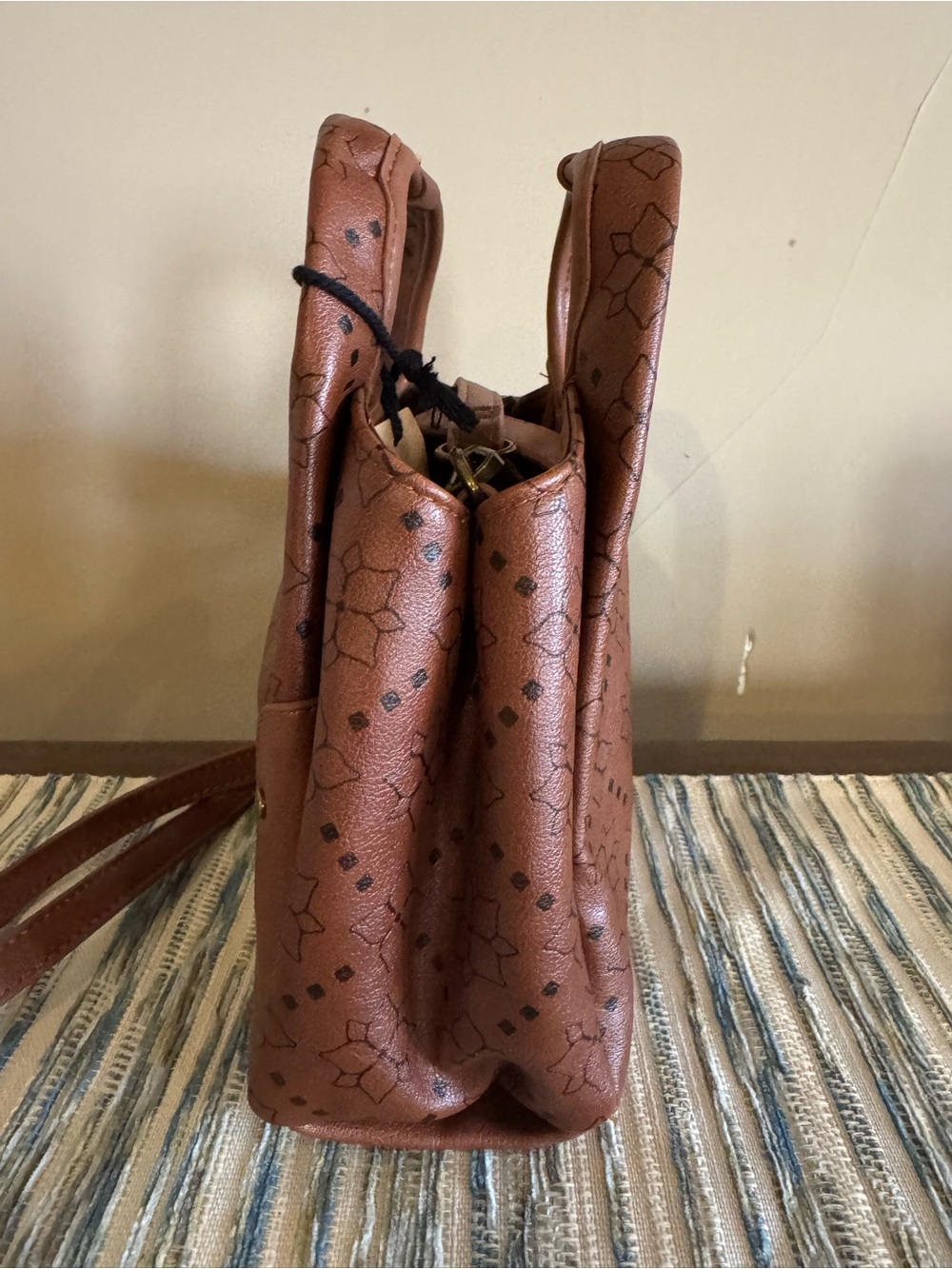 Frye and Co. Tinsley mini crossbody NWT - Picture 4 of 8